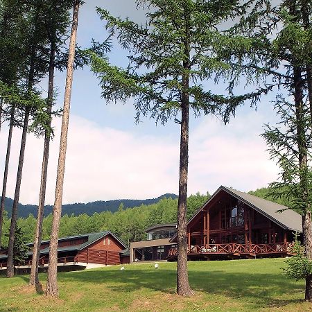 Log Hotel Larch Lake Kanayama Minamifurano Eksteriør bilde