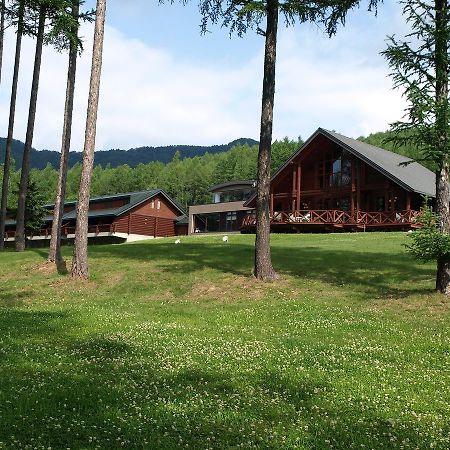 Log Hotel Larch Lake Kanayama Minamifurano Eksteriør bilde