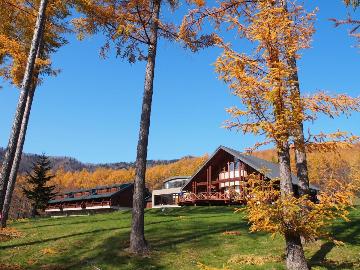 Log Hotel Larch Lake Kanayama Minamifurano Eksteriør bilde
